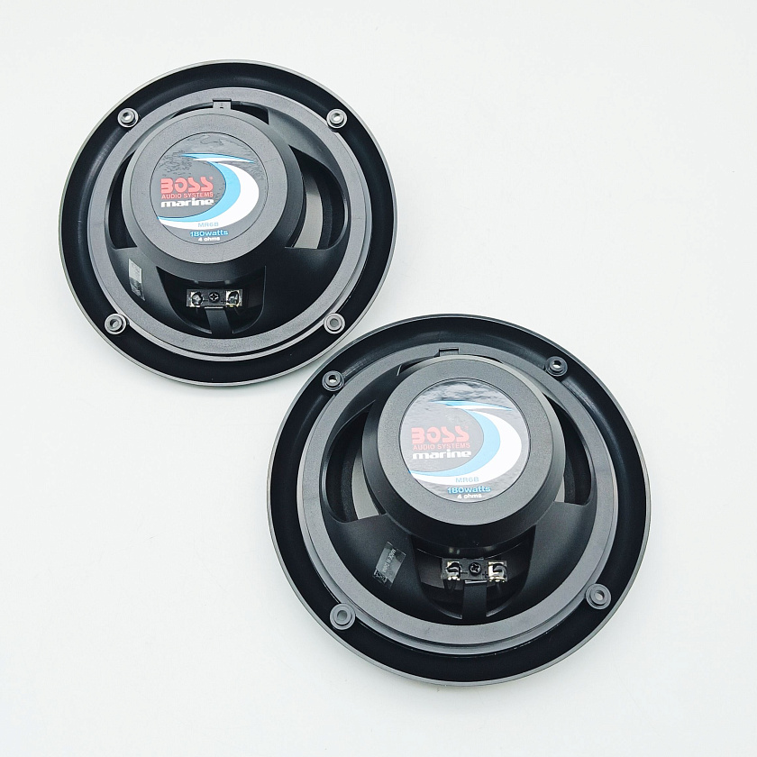 Морская акустика BOSS MR6B 180W, 6.5'', комплект динамиков 2 шт., колонки для лодки, катера, яхты водонепроницаемые 2-полосные, цв. черный