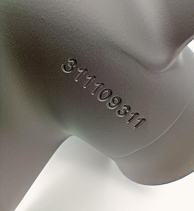 Для лодочного мотора Yamaha (Ямаха) 9.9 - 20 л.с. гребной винт SOLAS (Тайвань) шаг 11, диаметр 9-1/4, шлицов на валу 8, лопасти 3, алюминиевый серия AMITA 3