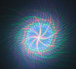 Проектор уличный лазерный новогодний для подсветки дома и деревьев Garden Flower RGB 3D    