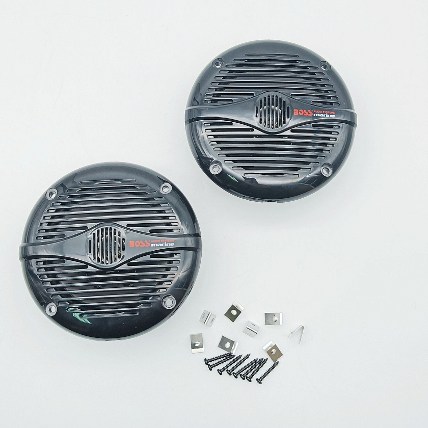Морская акустика BOSS MR50B 150W, 5.25'', комплект динамиков 2 шт., колонки для лодки, катера, яхты водонепроницаемые 2-полосные, цв. черный